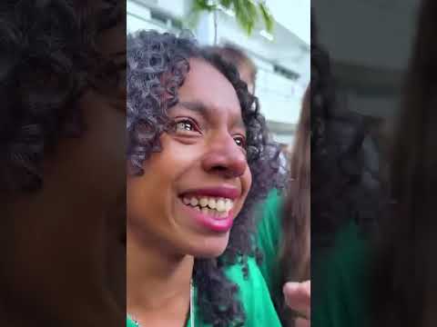 Tapete Vermelho: jingle de Lina Luz celebra a trajetória do presidente Lula e reconstrução do Brasil