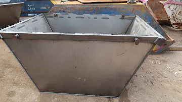 Making a skips and  manufacturers