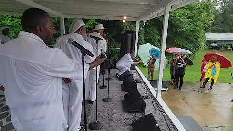 Skip Mahoney's Casuals singing "Bless My Soul", ba...