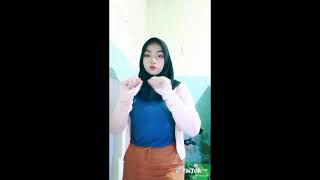 TIKTOK Jilbab Cewe Cantik Goyang hot viral   Tiktok viral