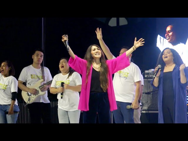 PS JACQLIEN CELOSSE - STREET WORSHIP MANOKWARI class=