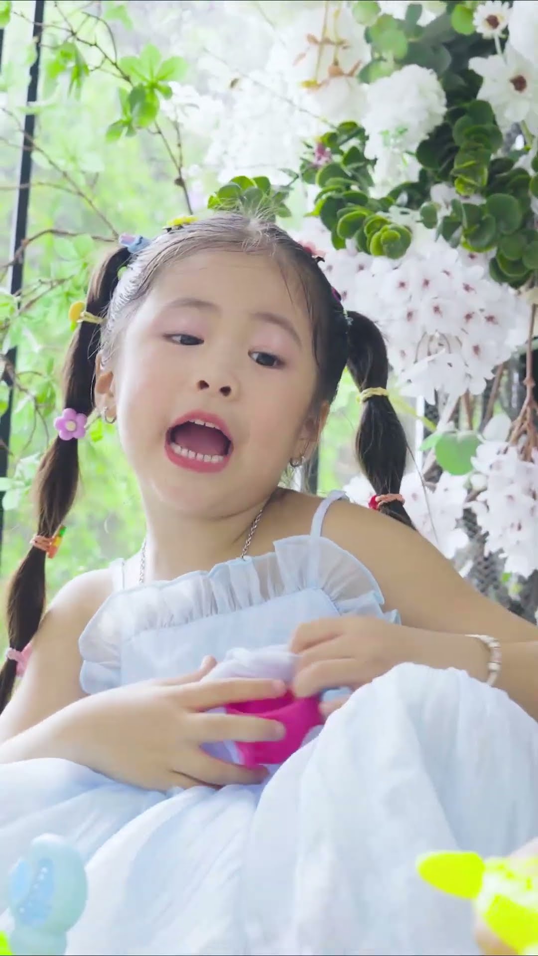 Bài hát vui nhộn cho bé Con Lớn Rồi #conlonroi #nhacthieunhi #bekhanhvy