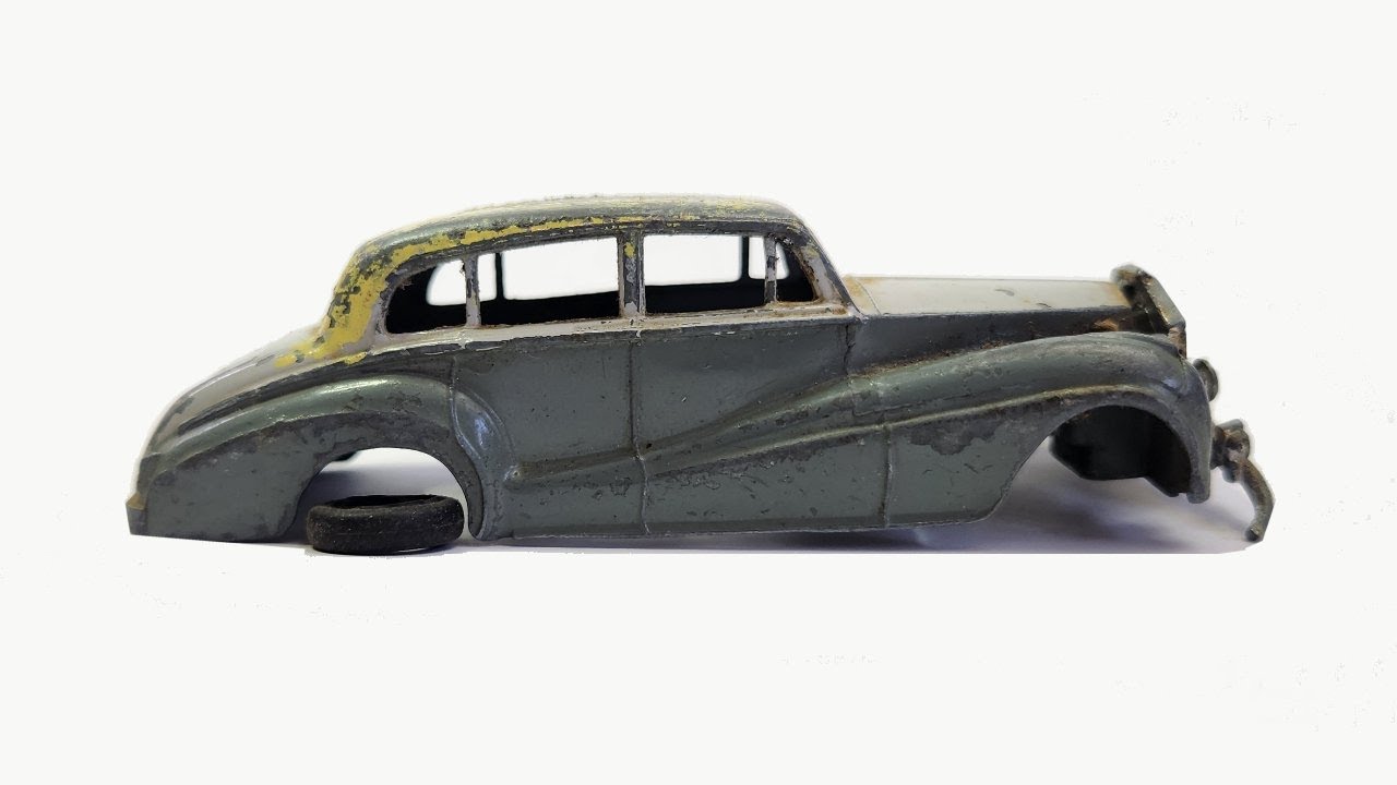 Dinky Toys GB N°150 – Rolls Royce Silver Wraith 1/43 – Gris – Jamais Jouée, En Boîte