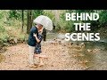 Photo  behind the scenes in the rain  engagement session