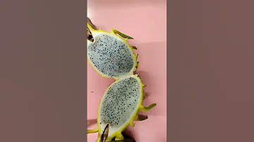 Cut the yellow dragon fruit and no surprises