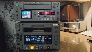 видео: 📼Sony DSR-25/Panasonic AG DV-2700E/Sony DSR-1500AP/ Три цифровидика в одном видео. Копирование DVCAM картинка: 📼Sony DSR-25/Panasonic AG DV-2700E/Sony DSR-1500AP/ Три цифровидика в одном видео. Копирование DVCAM