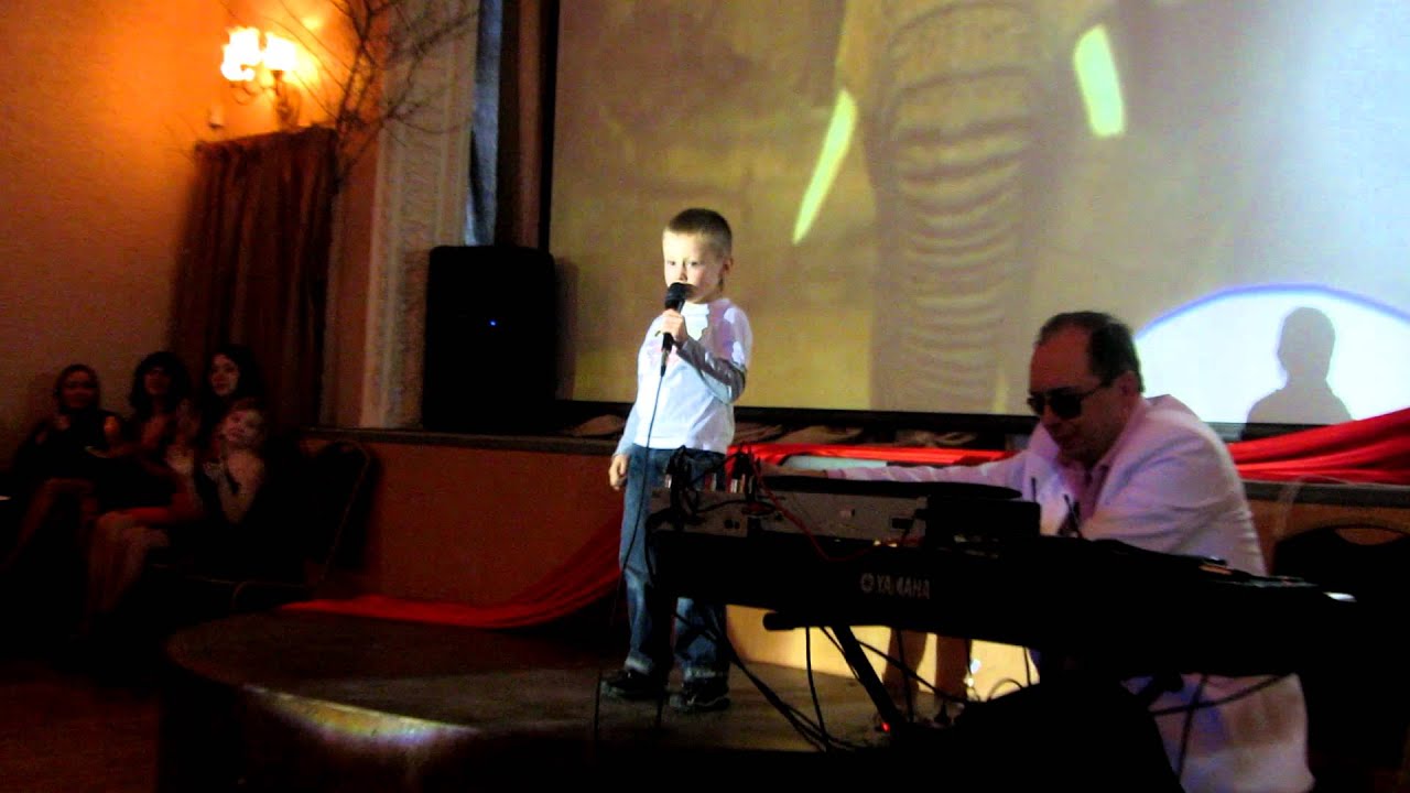 Тимур Сабитов. Премьерное выступление - YouTube