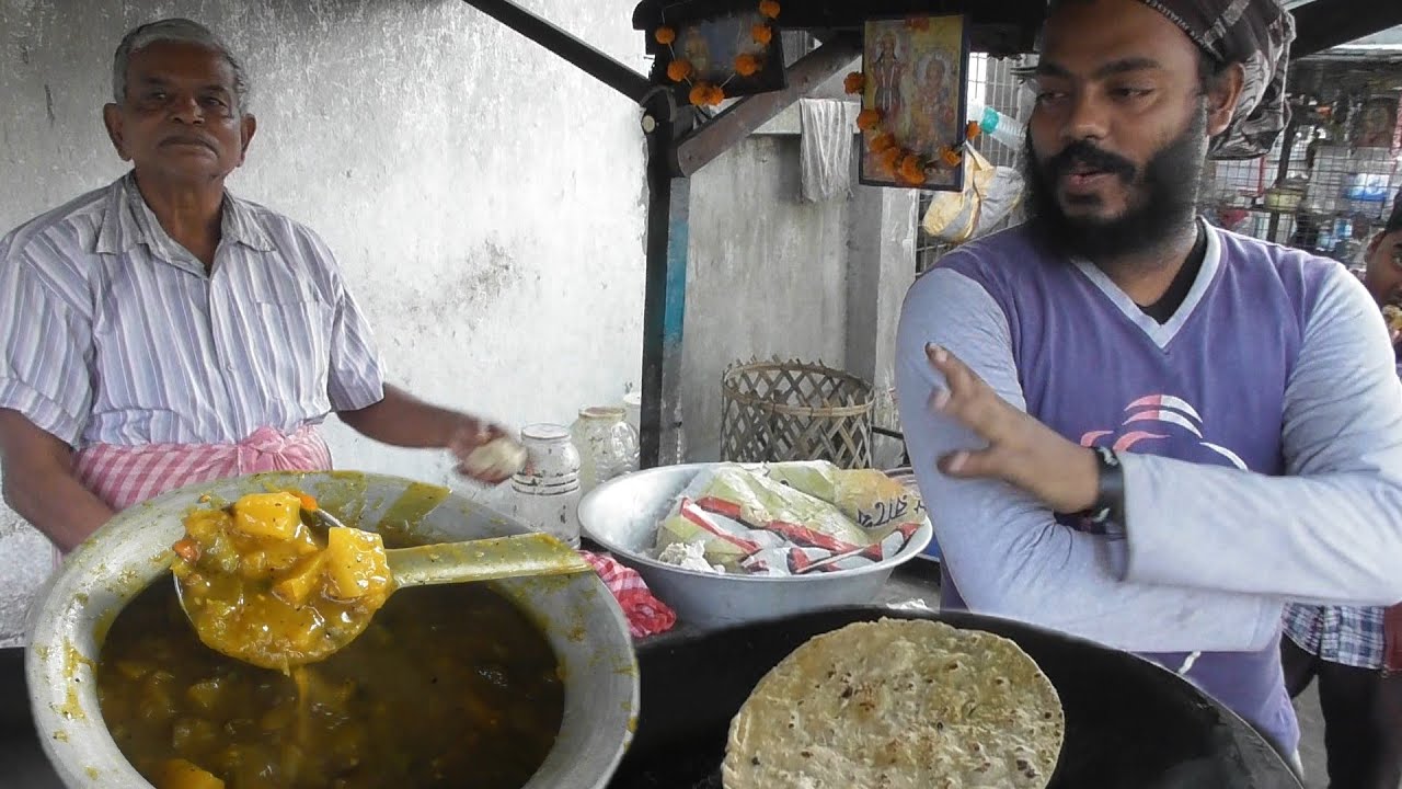 Most Hard Working Old Man - Working Since 1984 - Big Paratha @ 10 rs Only | Indian Food Loves You