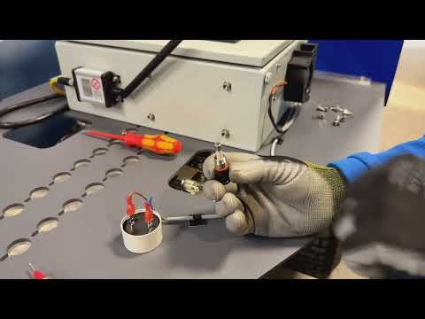 Video: Service 09 Battery pack fuse (INDUROS - Innok Robotics)