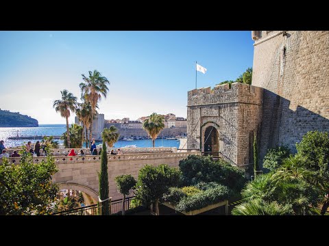 वीडियो: मध्यकालीन शहर दीवारों के भीतर हॉलिडे विला: क्रोएशिया में हाउस सेपरोन