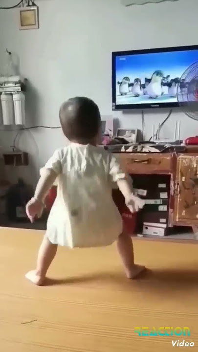 Cute Baby Dance 🍼