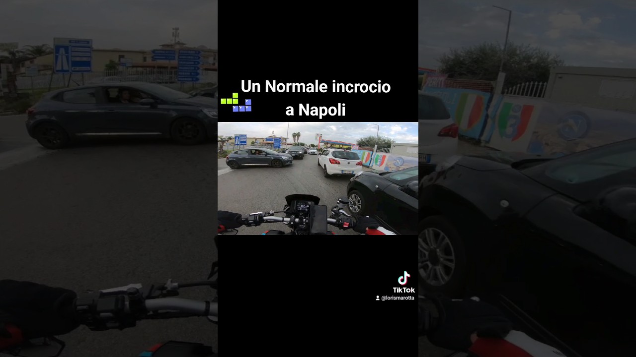 Guidare a Napoli 🫣😅 