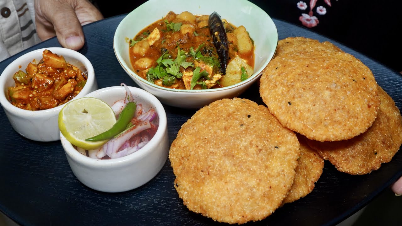 Kolkata का सबसे मशहूर नाश्ता-क्लब कचौरी,आलू  की सब्ज़ी-सीखे kolkata की mom से|Club Kachori AlooSabji