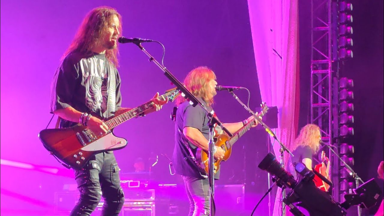 Tesla “Love Song” Live Mystic Lake Amphitheater Minnesota August 21 2026