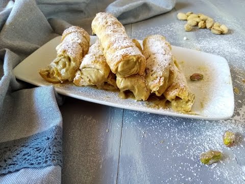 Cannoncini con crema di pistacchi