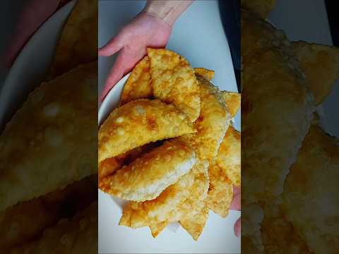 Чебуреки сочные и