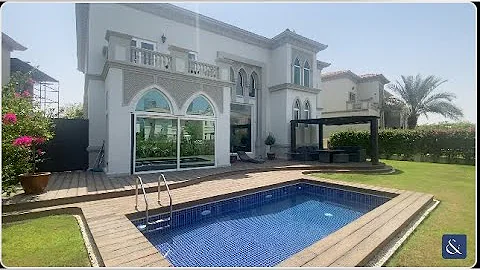 Exclusive: Fully upgraded 4-BR with private pool and skyline view in Jumeirah Islands