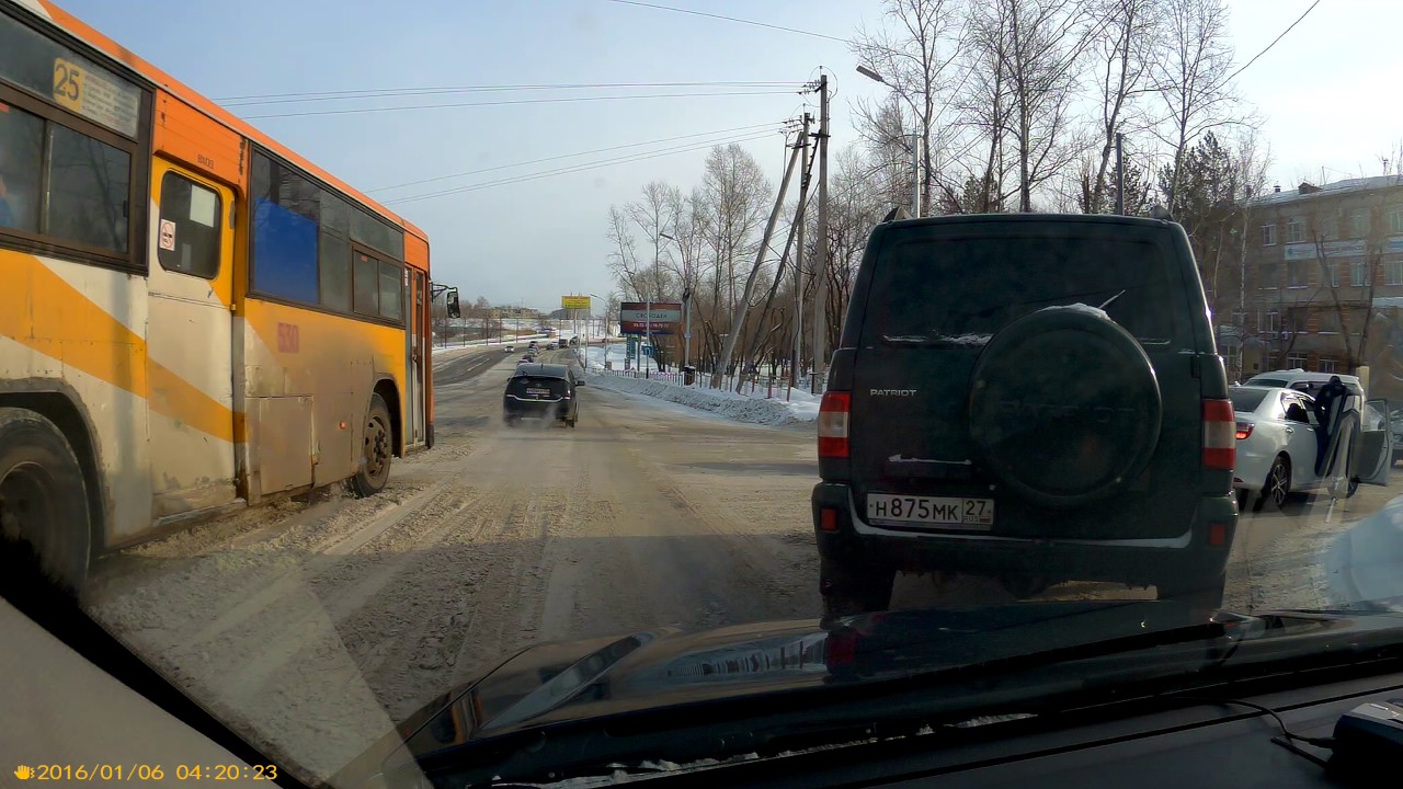 Чурки в машине