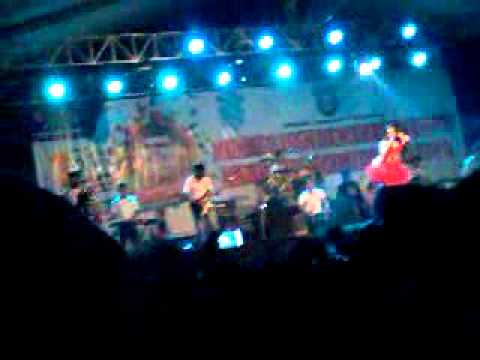 Suliana - asmoro d alun-alun besuki