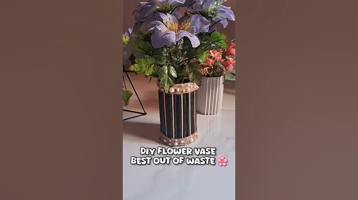 Diy Flower Vase 🌷✨️Best Out Of Waste  #shorts #viral #youtubeshorts #diy #craftideas #homedecor #fyp