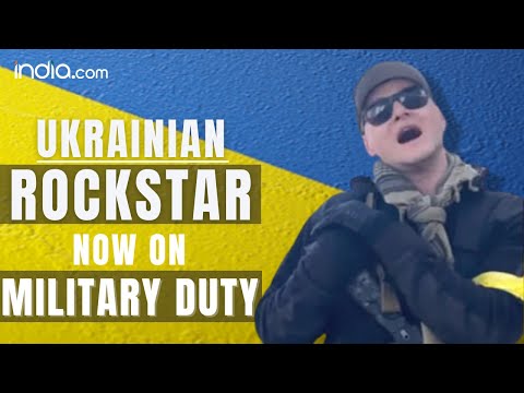 Ukrainian Rockstar Andriy Khlyvnyuk sings "The Red Viburnum in the Meadow" | Viral Video