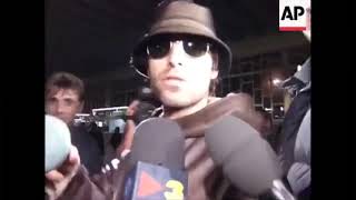 liam gallagher vs spanish paparazzi (1997)