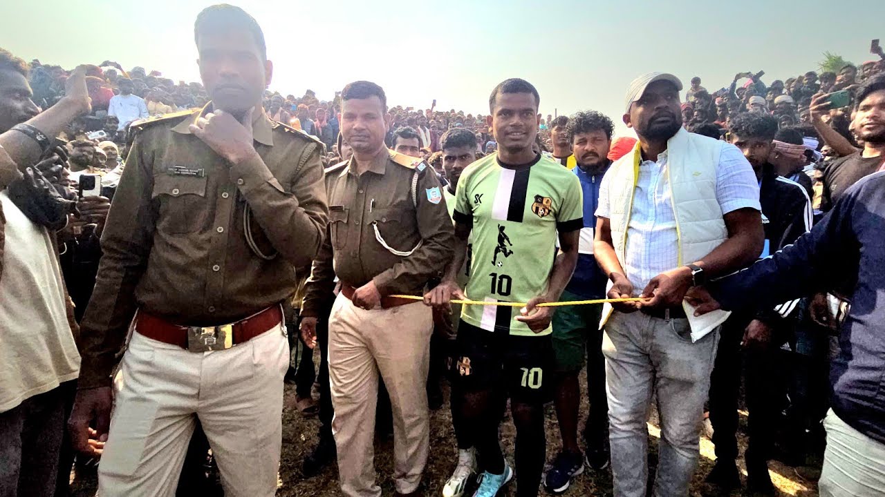 Sadhu Ka Grand Entry Police Protection के साथ Uncut Video