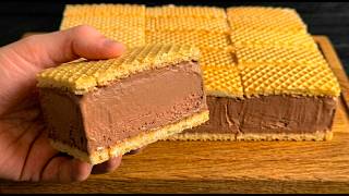 Lezzetli Ev Yapımı Waffle Çilekli Dondurma Sadece 3 Malzeme