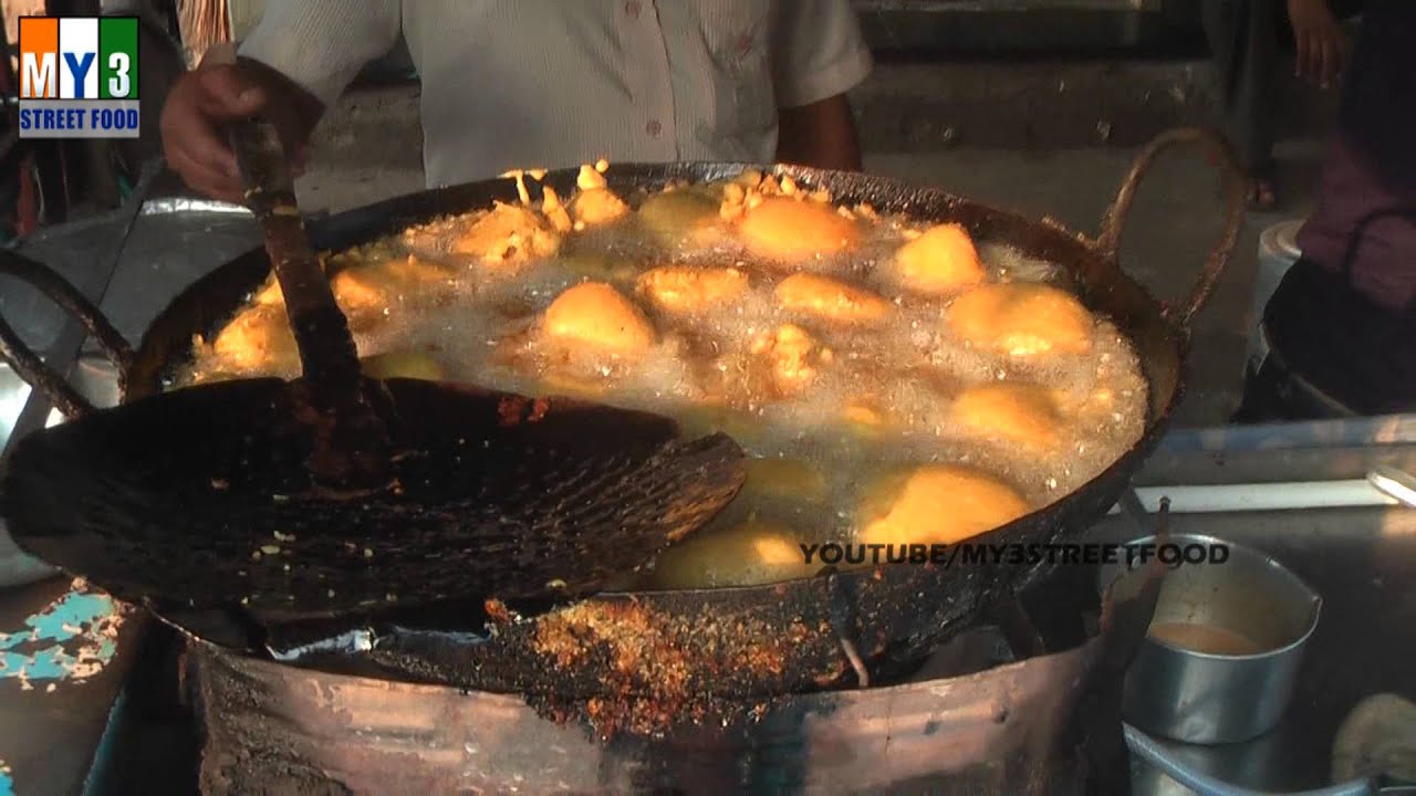 Vada Pav - Kolhapuri Street food - World Street food street food | STREET FOOD