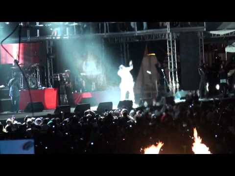 Aidonia performing at