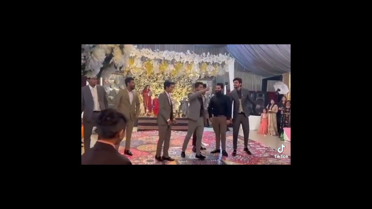 Pti song on wedding|Pti supporters love with imran khan