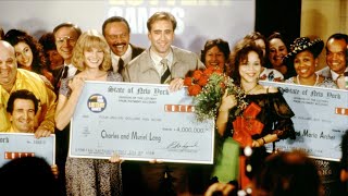 大傻子警察随手买彩票，中大奖400万，却随后分给服务员200万！