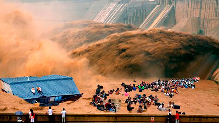 2 minutes ago! 290,000 people are evacuated! Entire cities in China are sinking