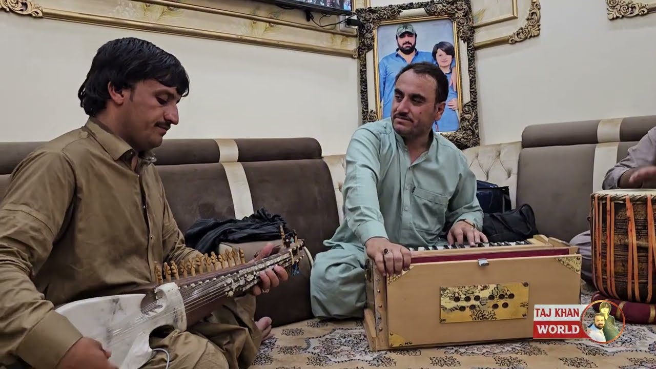 BARI JANI Pashto New Attani Song 😍 || 2025 Attan Afghan Dance