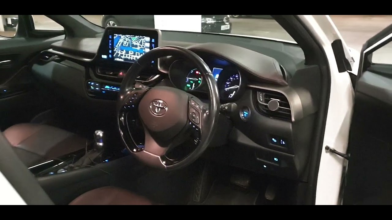 TOYOTA C-HR EY67 - YouTube