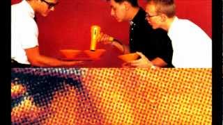 Ratata - Liv Utan Spänning
