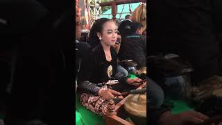 Niken Salindri Bermain Kenong Jaranan Mayangkoro Original Live Simpang Lima Gumul Kediri