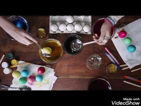Vidéo: Comment Décorer Des œufs De Pâques Avec Des Paillettes