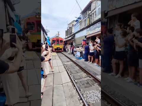    Maeklong Railway Market