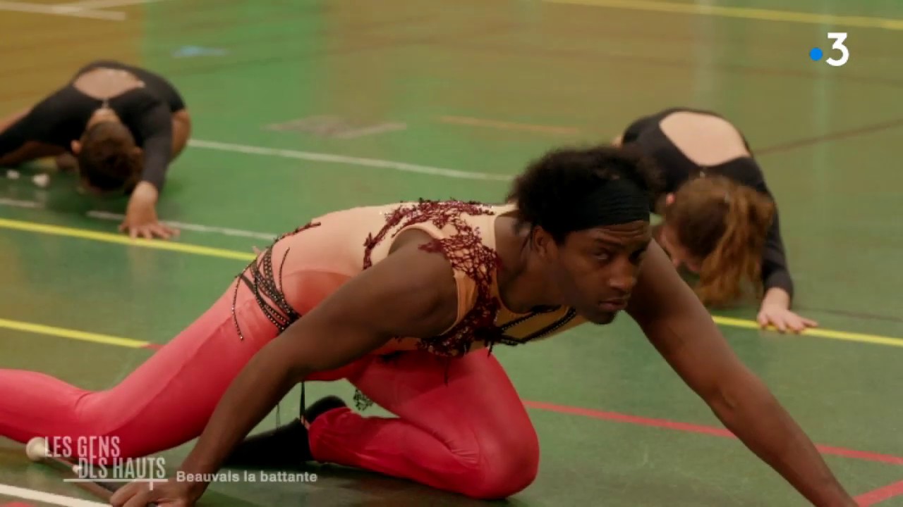 Lançons du twirling-bâton avec Kamini