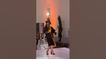 أجمل حفل تخرج حركات البنت تجنن 