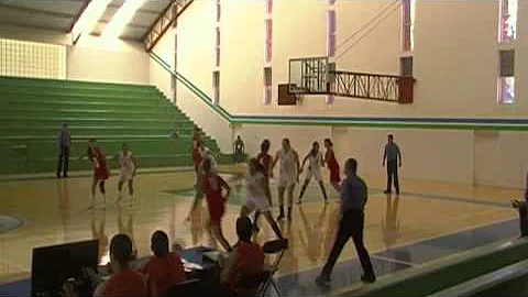 Fernanda Corral Basketball