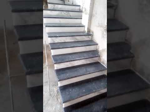 سلم داخلى اسود اسوانى قايم كراره