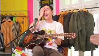 MBENK STAND HERE ALONE X IGO JALAN JALAN - INDAH TAK SEMPURNA ( LIVE AKUSTIK )