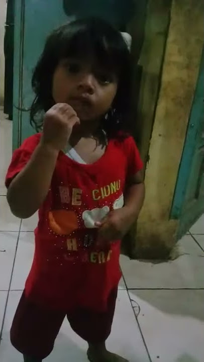 Pemaksaan terhadaap nenek nya 😋😋😋