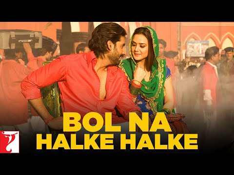 Preity Zinta in Bol Na Halke Halke