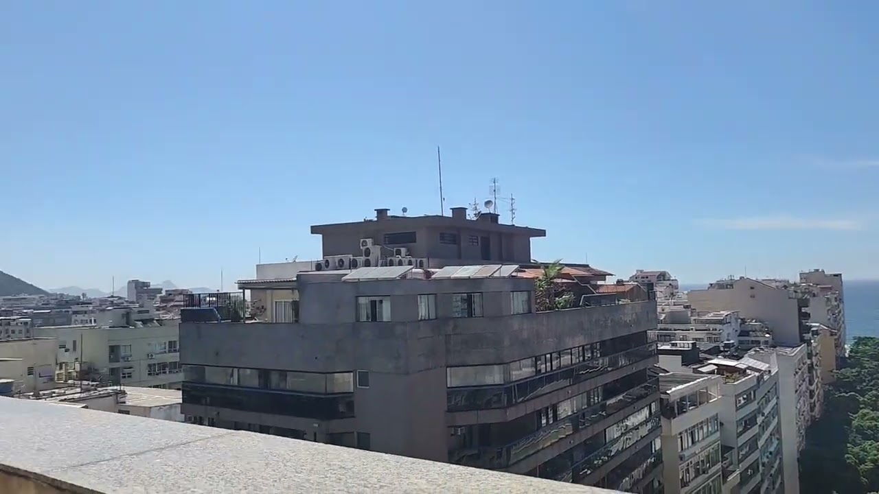 Copacabana with the roof where pool, пляж Копакобана с крыши где бассейн 
