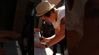 Harry Styles’ SWEETEST Moment With Fans Will Melt Your Heart 😭🤍✨