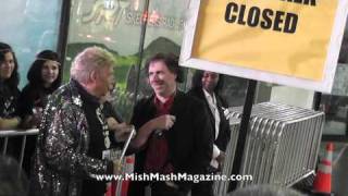 Rip Taylor Tosses Confetti After Jack 3D Premiere