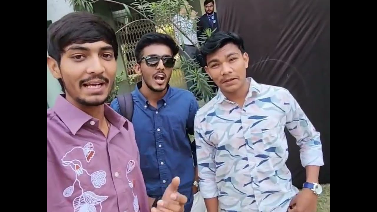 Siraj day 1 Full enjoyment 😉  BBA ના ચમકતા સીતારા જેના કોઈ નથી ઠેકાણા 😎  BBA ગેંગ નો જમણવાર પર અટેક